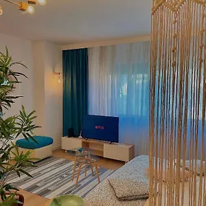 Appartamento Flat In The Center, Tirana